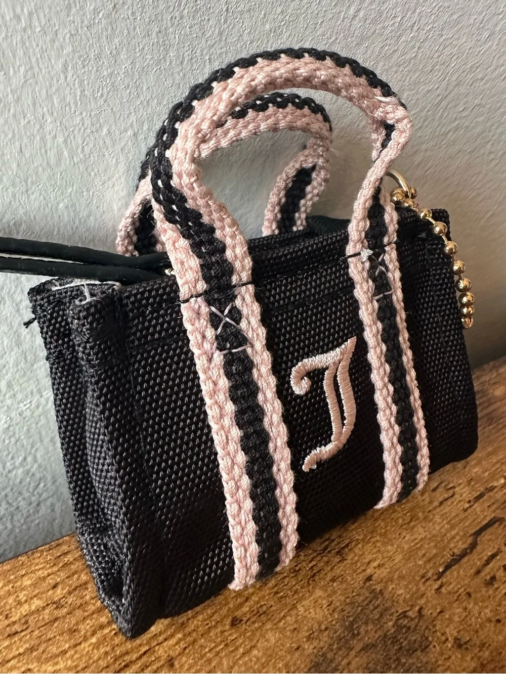 Juicy Couture Black and Pink Mini Tote Bag Charm Keychain w/ J Embroidered NWOT